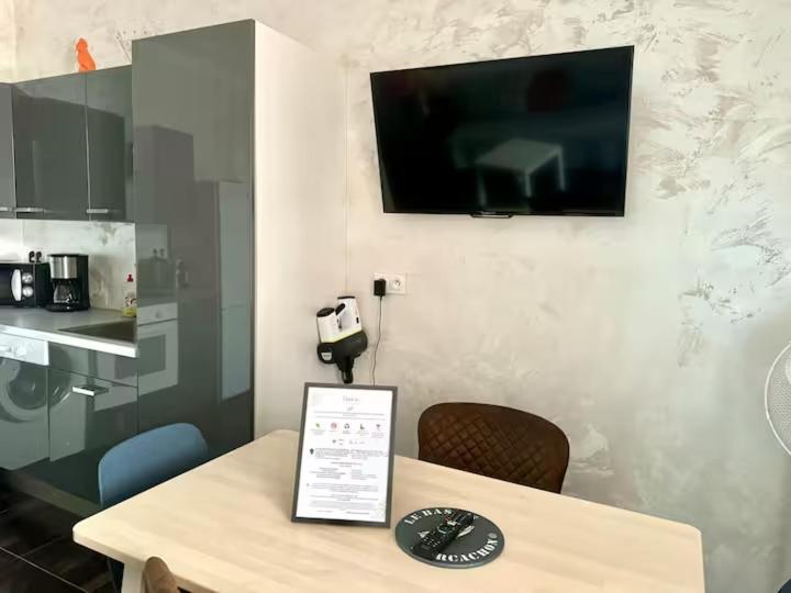 Grand Hotel - Magnifique Appartement Bord De Plage Centrale 아르카숑 외부 사진